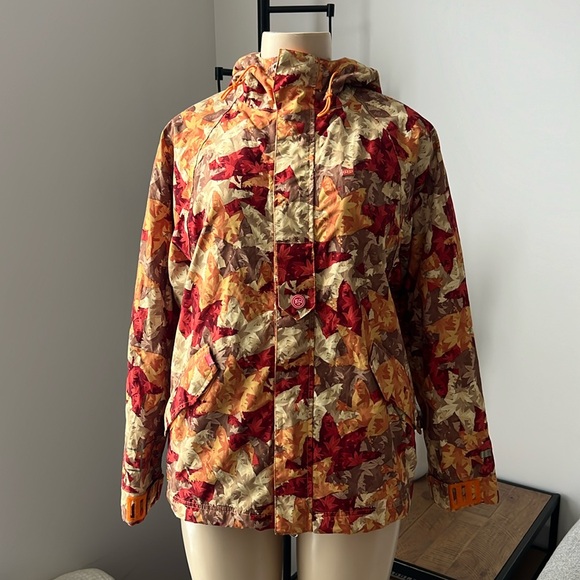 Four Square Winter Jacket - - Picture 2 of 16